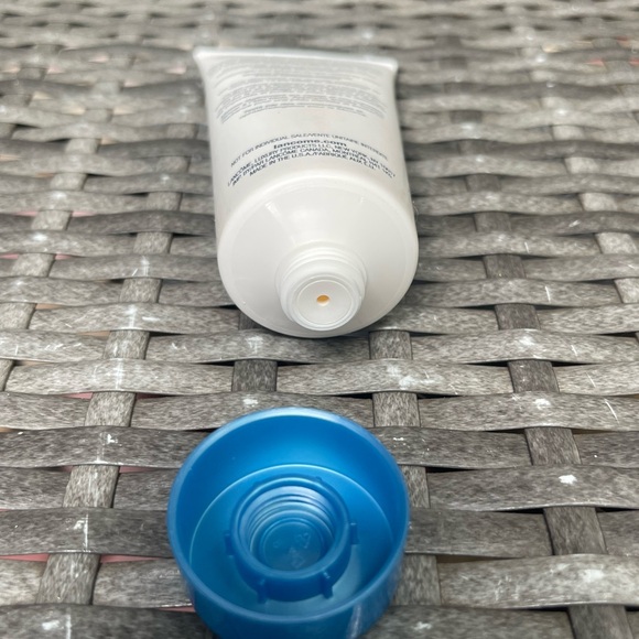 Lancome Creme Radiance Clarifying Cream to Foam Face Cleanser Cleaner 2oz. - Picture 3 of 3